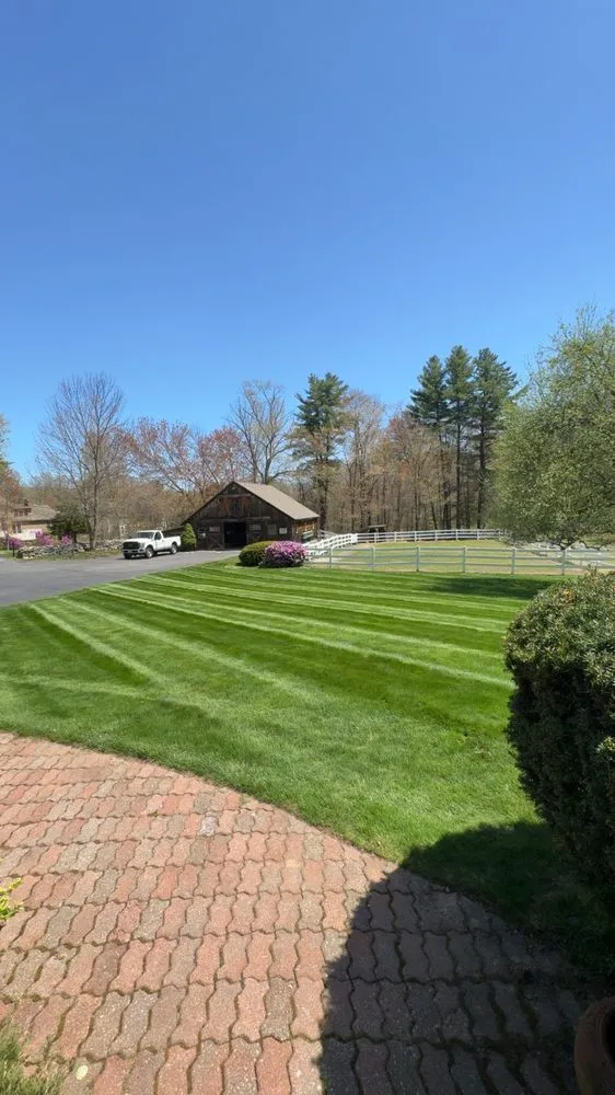 Custom garden landscaping for beautiful yards in Hooksett, NH by JRD Landscaping