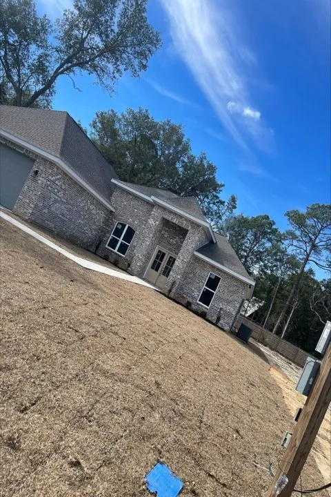 Professional yard cleanup service for beautiful yards across Gulfport, MS - JRG Landscaping & Irrigation