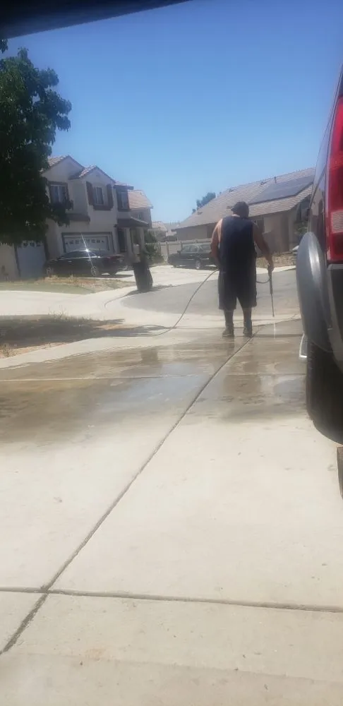 Expert yard cleanup service for outdoor upgrades in Palmdale, CA by JRG services