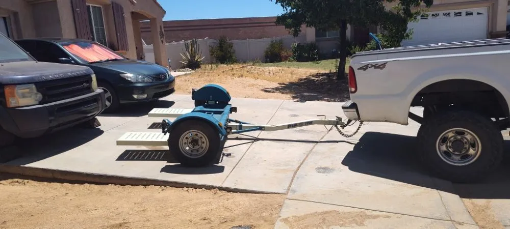 Affordable lawn care service for homes across Palmdale, CA - JRG services