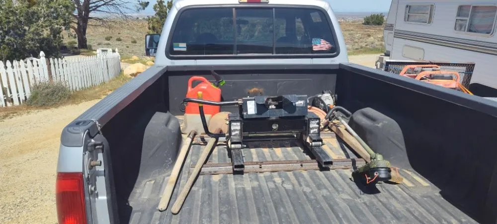 Custom lawn mowing service for residential properties in Palmdale, CA by JRG services