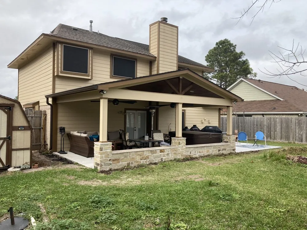 Custom yard maintenance near you in League City, TX by JRH Custom Outdoors