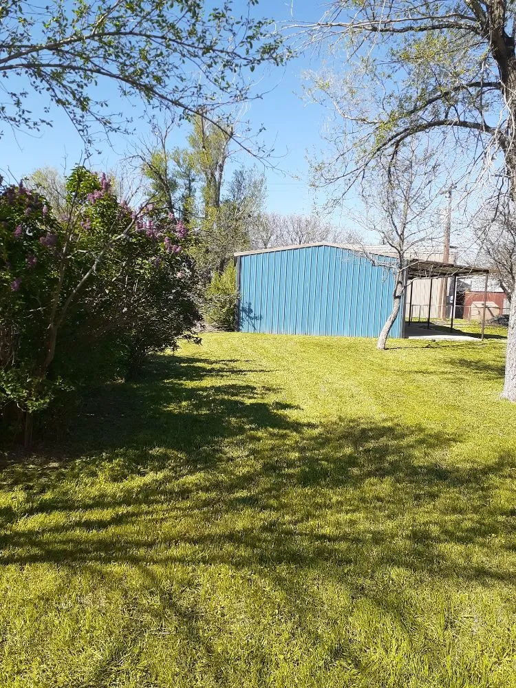 Trusted garden landscaping for beautiful yards in Pampa, TX by JRP Trees and Landscaping