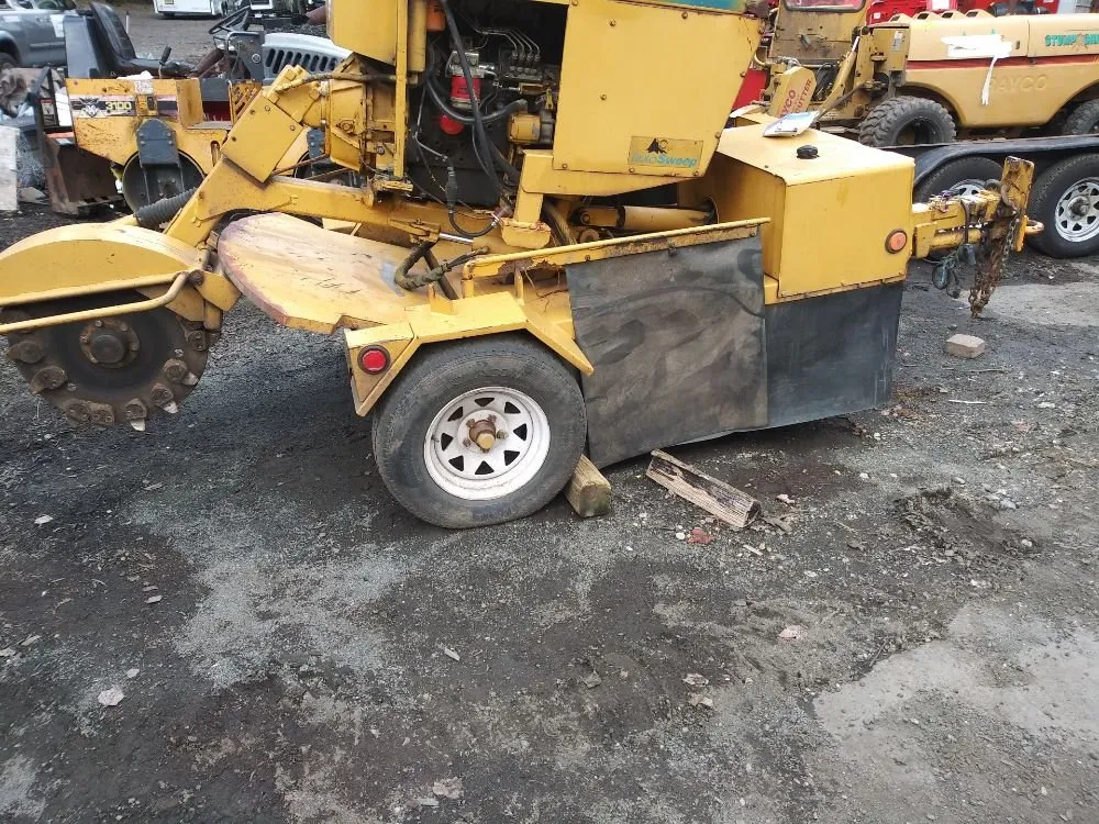 Professional yard cleanup service in Tappan, NY - JRR Paving and Landscaping