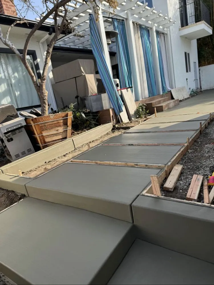 Expert lawn care service for homes across Bakersfield, CA - JRS concrete & landscaping