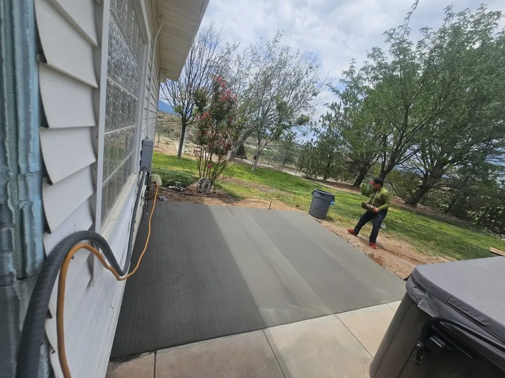 Top-rated lawn mowing service experts serving Sedona, AZ - Jr's Concrete Landscape And Tree Service