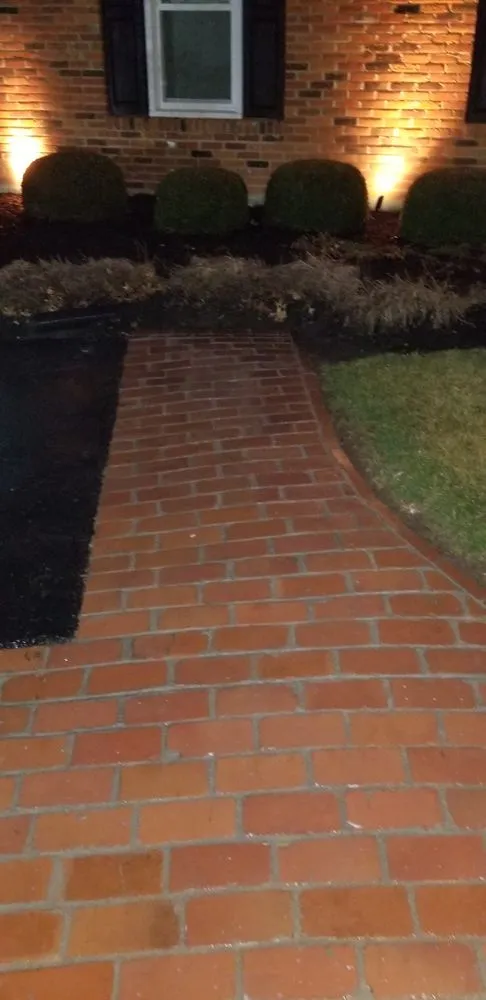 Local landscape design in Cedar Hill, MO by JR's Handyman And Lawn Services