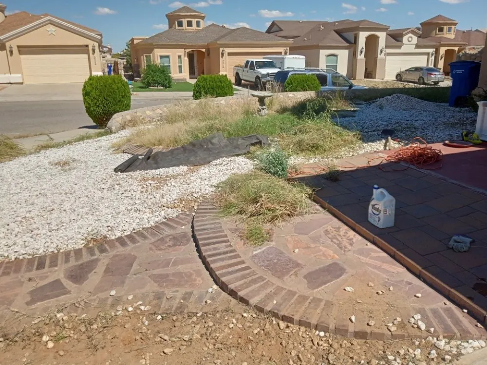 Trusted outdoor landscaping with custom design in El Paso, TX by Jr's landscaping and maintenance