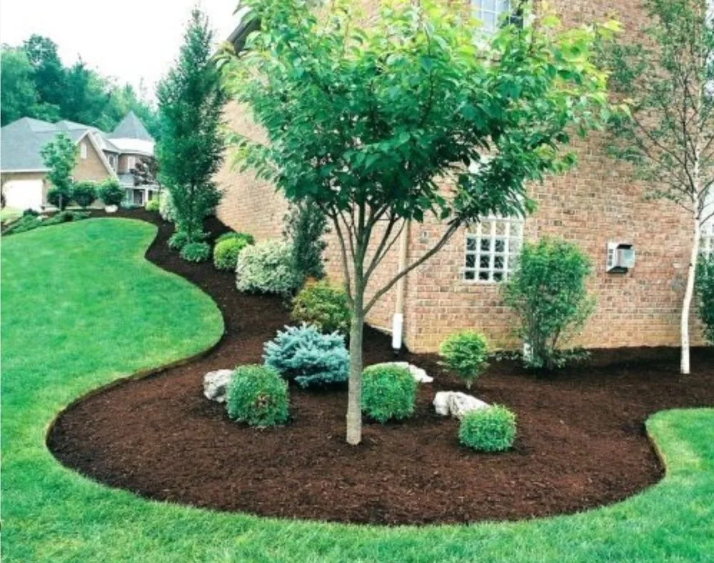 Local lawn mowing service for homes in Deltona, FL by Jr’s Lanscaping & Home Improvement