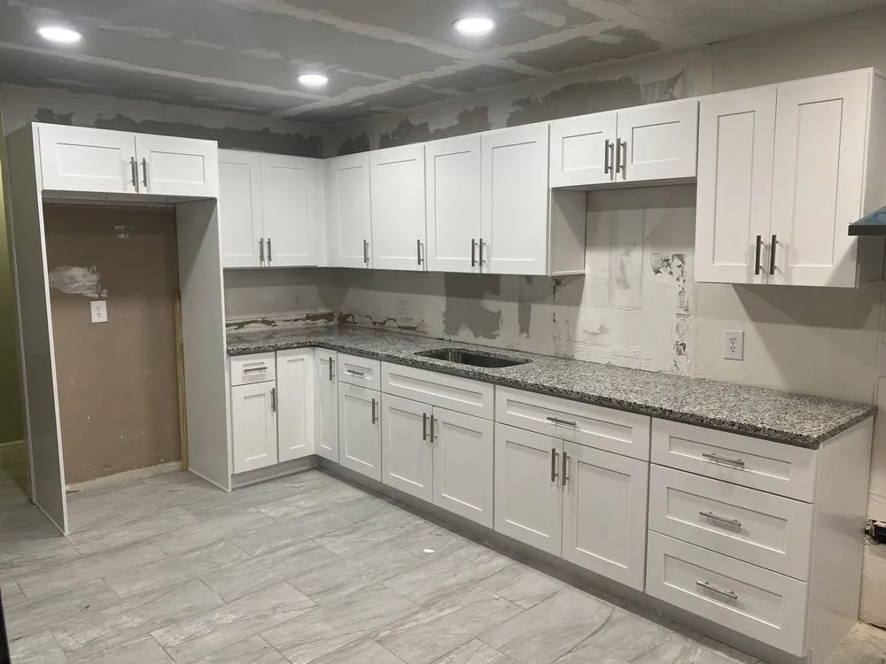 Affordable lawn mowing service in Deltona, FL by Jr’s Lanscaping & Home Improvement