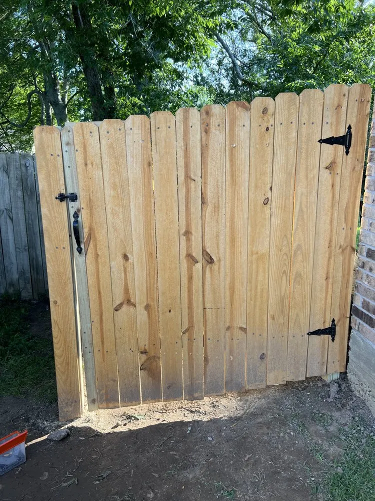 Reliable yard maintenance in Baton Rouge, LA by J.R.’s Lawn and Landscaping