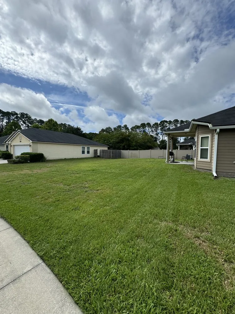 Affordable landscape design in Middleburg, FL - JR’s Lawn Works