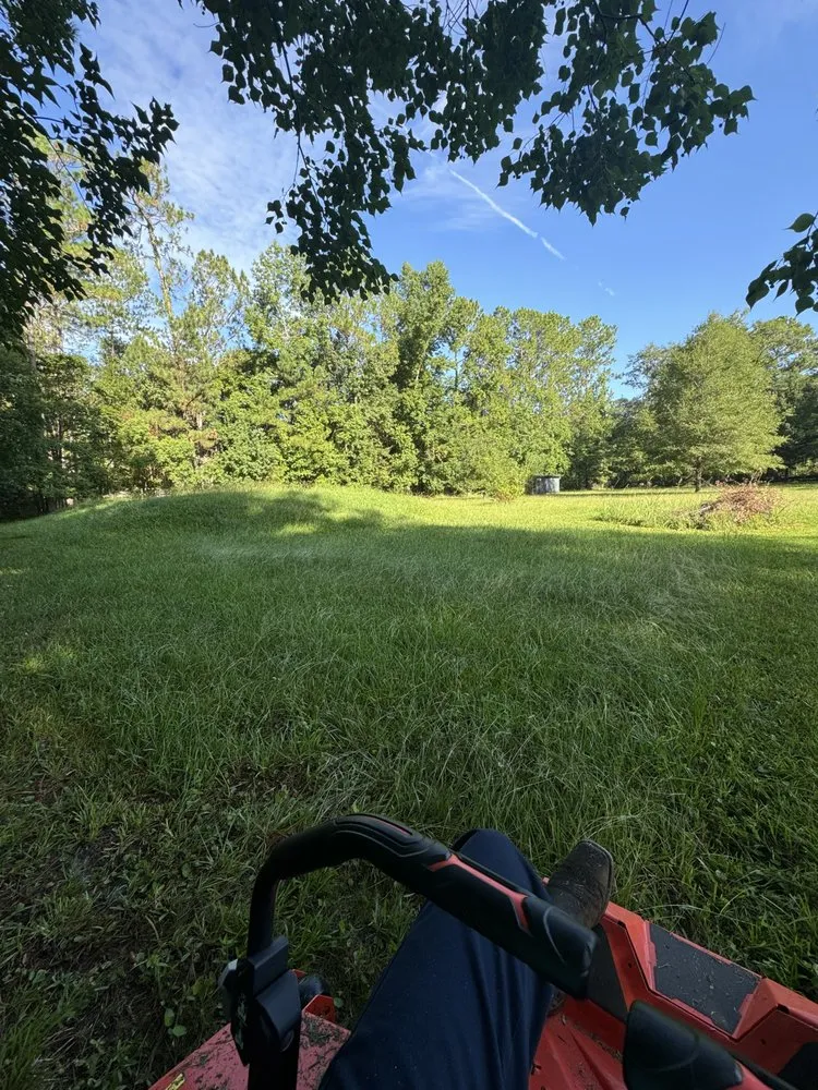 Top-rated yard cleanup service in Middleburg, FL - JR’s Lawn Works