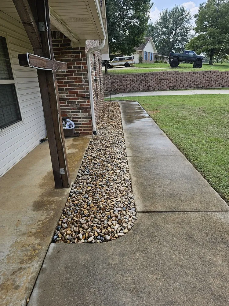 Affordable residential landscaping in Mount Pleasant, TX - Jr's Outdoor Services