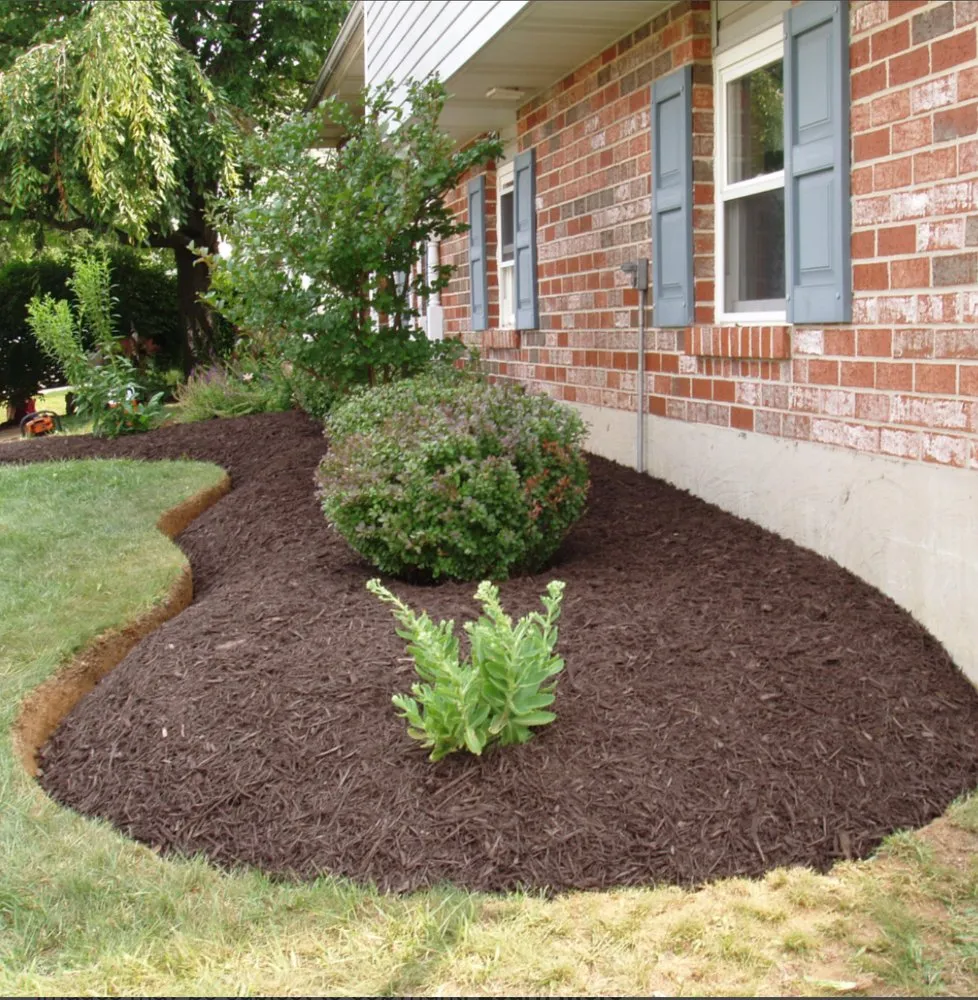 Top-rated outdoor landscaping in Omaha, NE by JR’s Outdoor Services