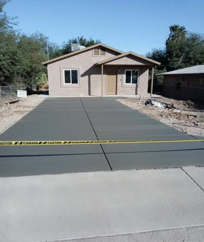 Reliable yard maintenance in Yuma, AZ by J’s Concrete & Landscape