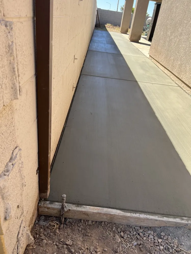 Top-rated lawn care service with custom design across Yuma, AZ - J’s Concrete & Landscape