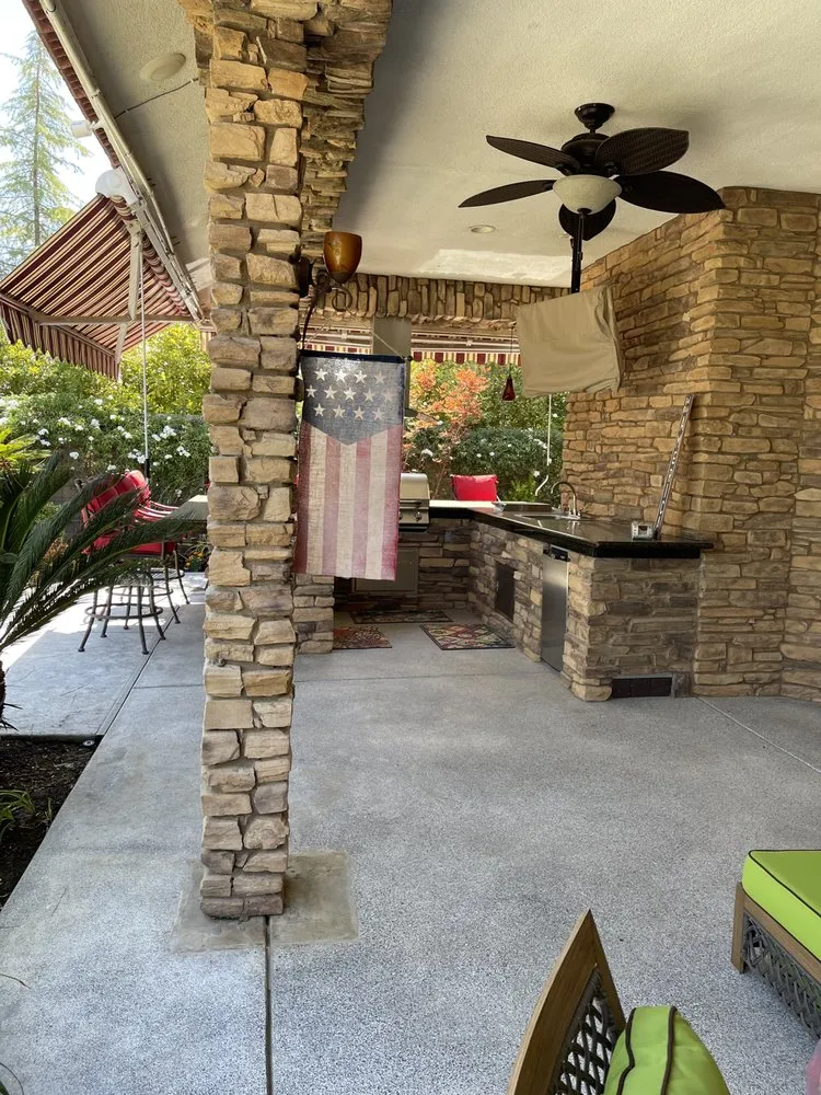 Local yard cleanup service for year-round maintenance in Bakersfield, CA by Js’ Garden Works