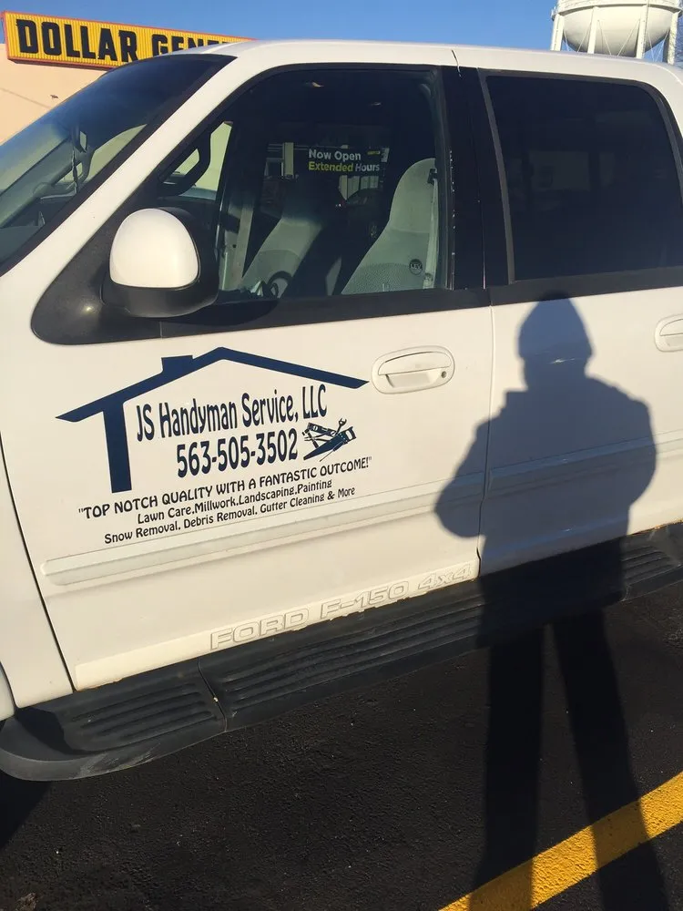 Trusted yard cleanup service near you in Davenport, IA by JS Handyman Service