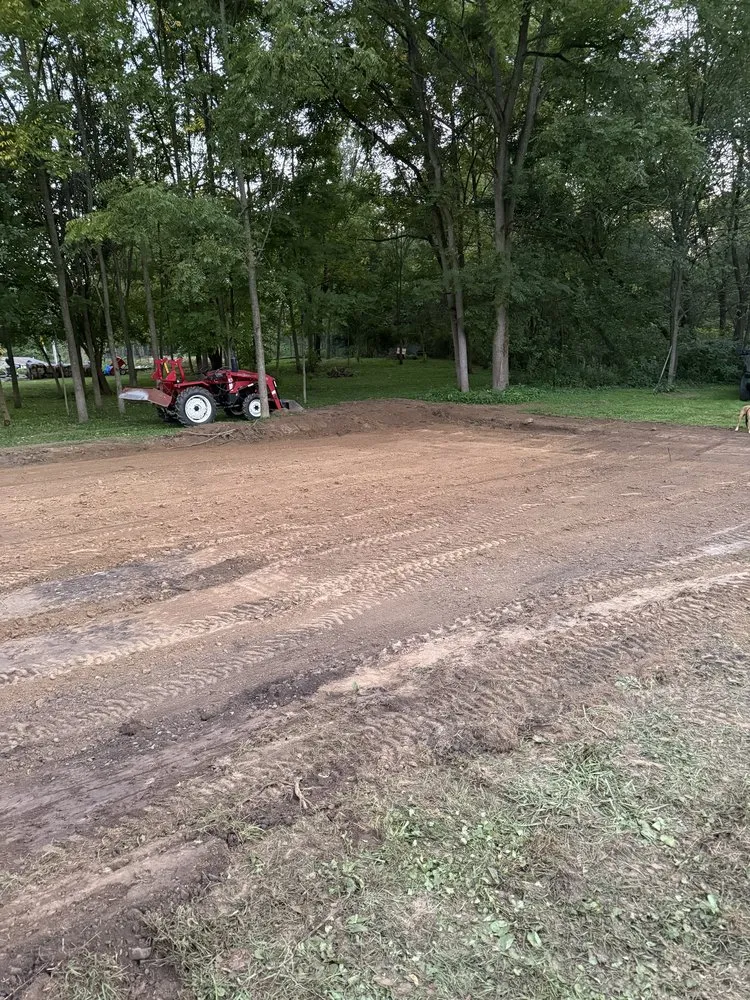 Expert yard cleanup service in Garrettsville, OH - J&S Land and Dump Trailer Services