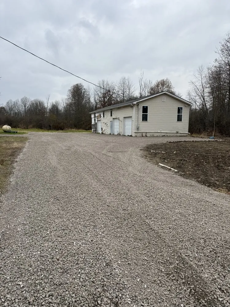 Reliable landscaping services experts serving Garrettsville, OH - J&S Land and Dump Trailer Services