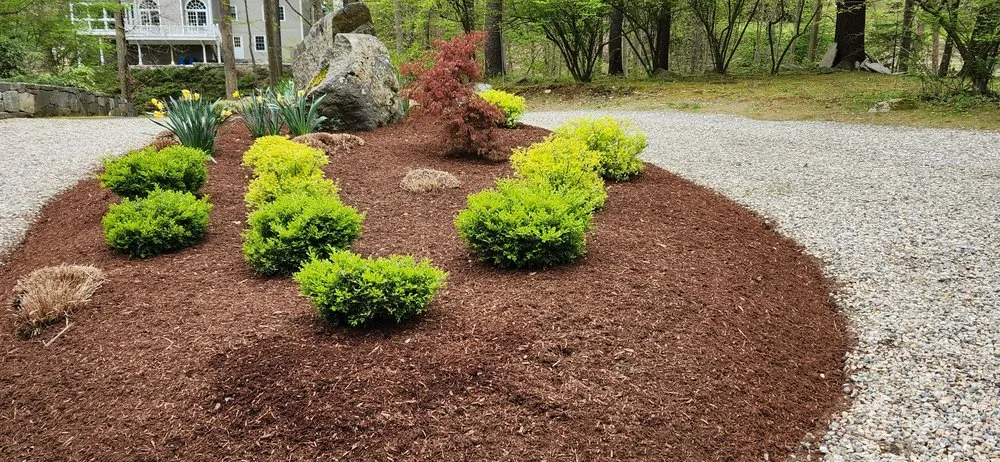 Custom landscape installation in Danbury, CT - JS Landscaper