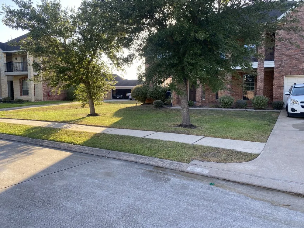 Top-rated yard maintenance in Channelview, TX by J’s Landscaping
