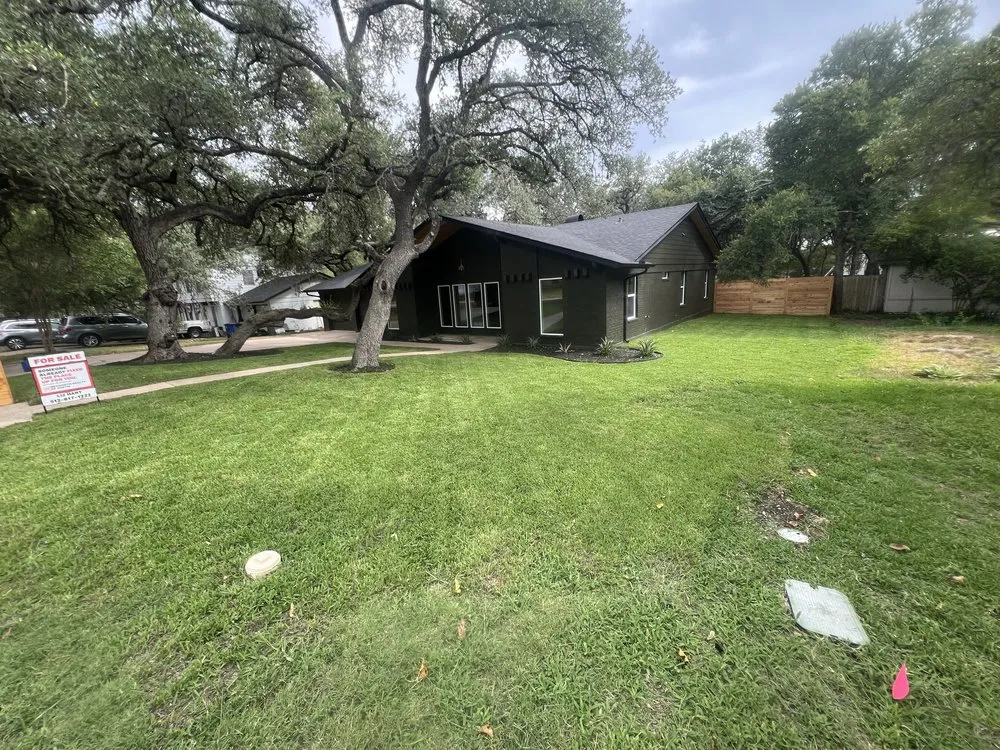 Expert yard cleanup service for homes across Del Valle, TX - JS Landscaping