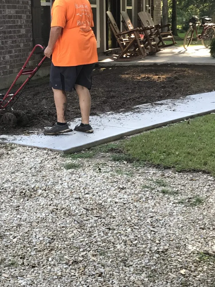 Local outdoor landscaping for year-round maintenance across Ponchatoula, LA - J&S Landscaping