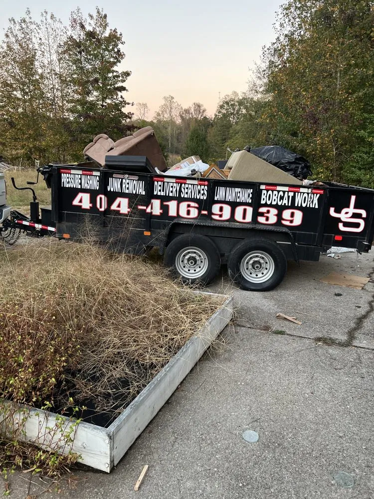 Professional lawn care service experts serving Atlanta, GA - JS Lawn Care & Brush Control