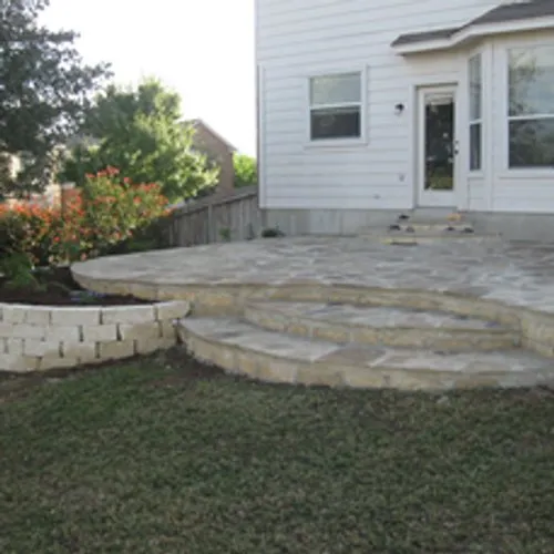 Expert yard cleanup service for residential properties in Elmendorf, TX by Js Lawn Service And Landscaping Designs