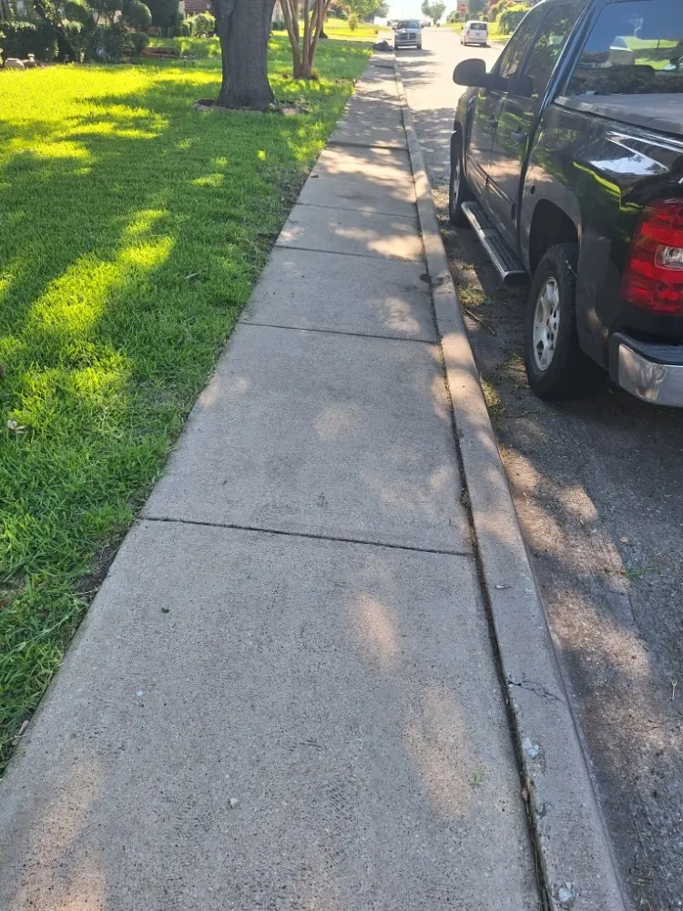 Custom outdoor landscaping in Cedar Hill, TX - J's Lawn Service