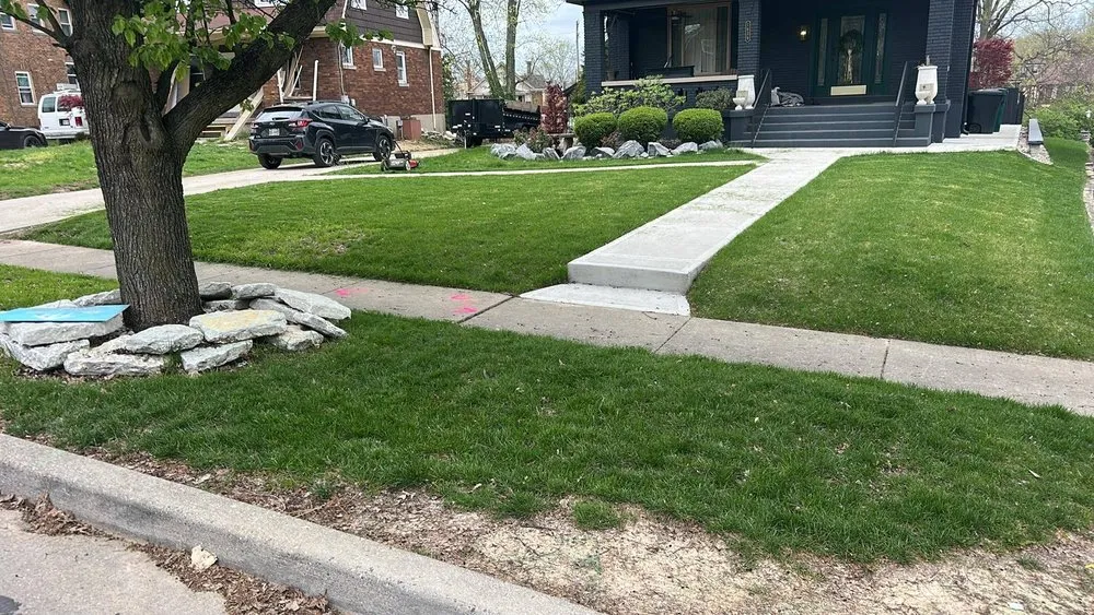 Custom outdoor landscaping near you across Cincinnati, OH - J’s lawncare