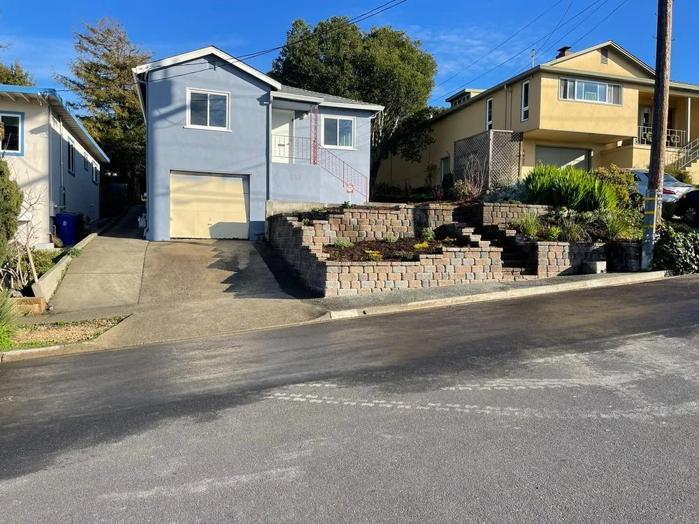 Local outdoor landscaping experts serving Clayton, CA - J'S Modern Landscaping.