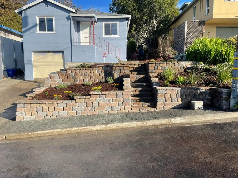 Trusted lawn mowing service in Clayton, CA - J'S Modern Landscaping.