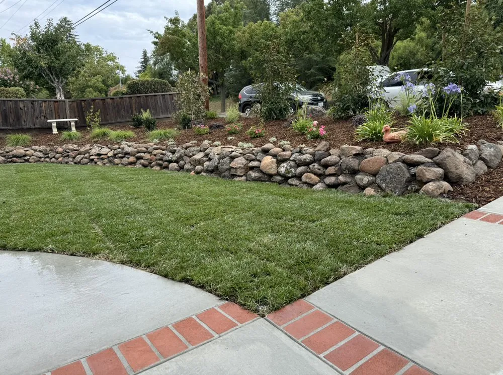 Expert landscaping services for beautiful yards across Clayton, CA - J'S Modern Landscaping.