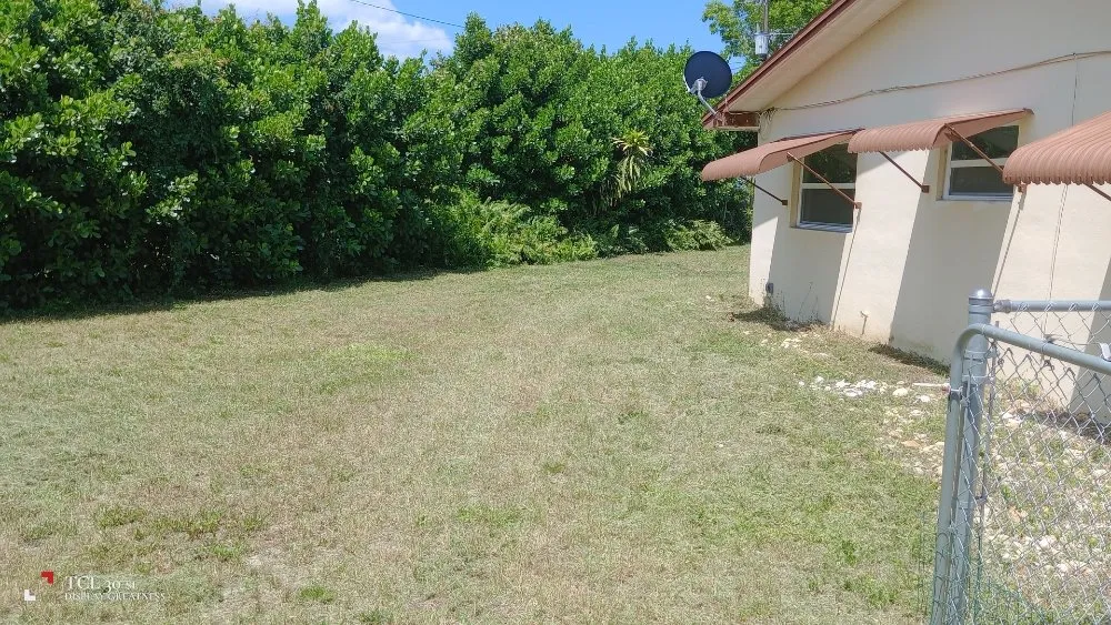 Custom yard maintenance in Lehigh Acres, FL - J's Mow And Grow