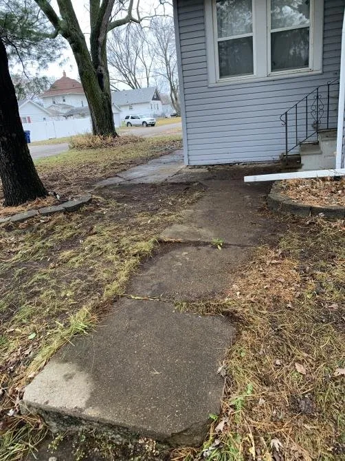 Top-rated landscape design in Independence, IA by J's Property Maintenance