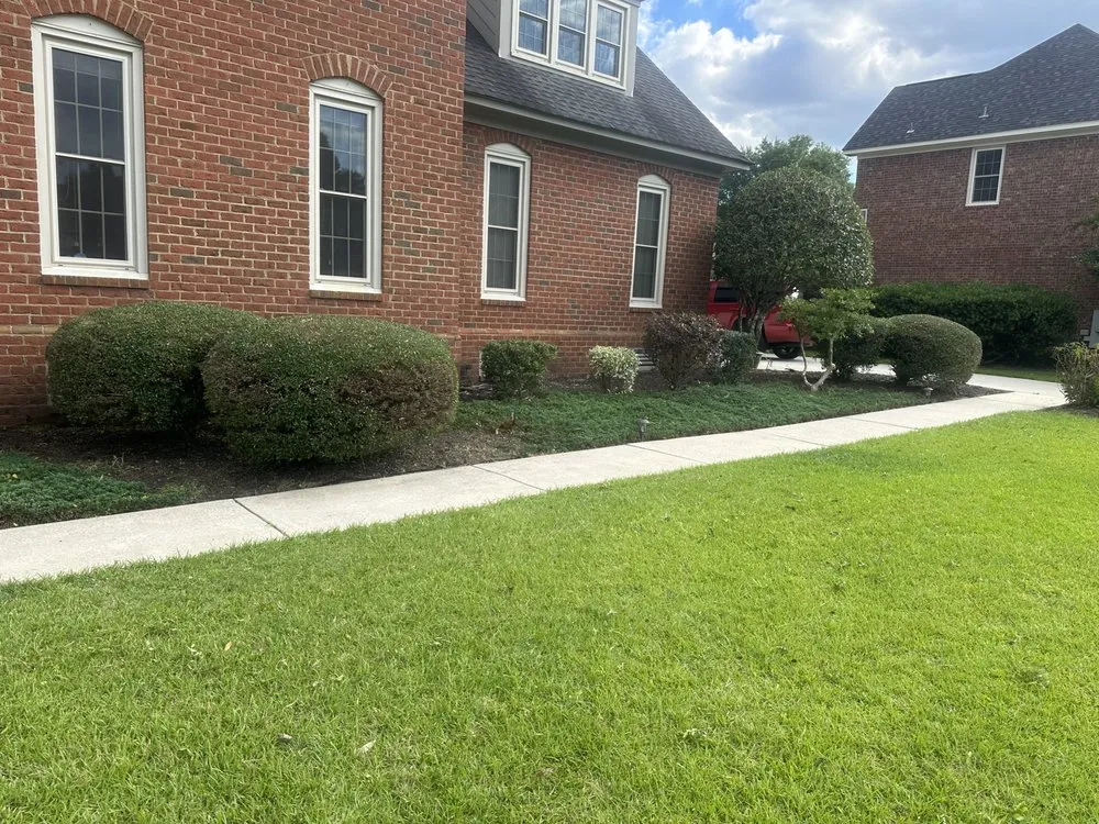 Expert garden landscaping for homes in Timmonsville, SC by JSalas Landscaping