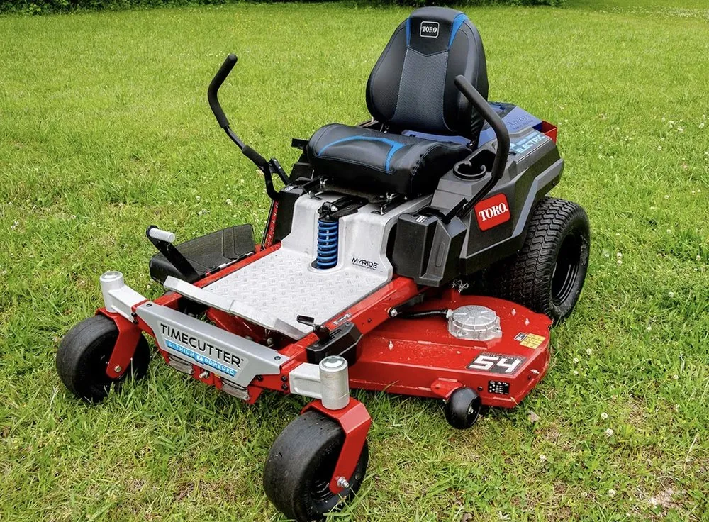 Reliable lawn mowing service in Torrington, CT - JSD Home Repair & Maintenance