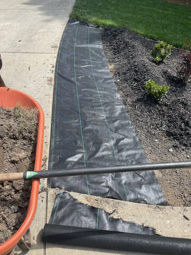 Reliable yard maintenance for year-round maintenance across Hoschton, GA - JSF landscaping