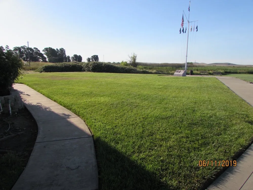 Custom residential landscaping in Fairfield, CA - JSL Landscaping & Maintenance