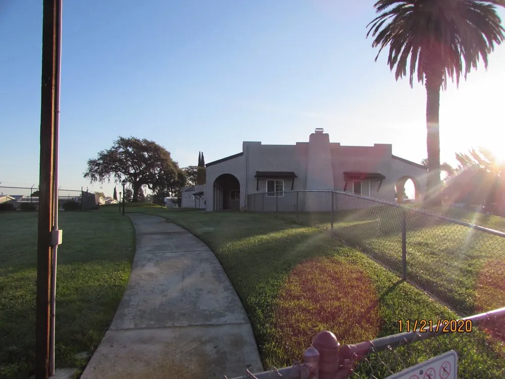 Expert garden landscaping for homes in Fairfield, CA by JSL Landscaping & Maintenance