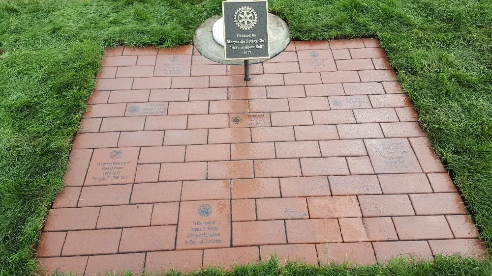 Professional residential landscaping in Fort Gratiot, MI - JSM Landscaping