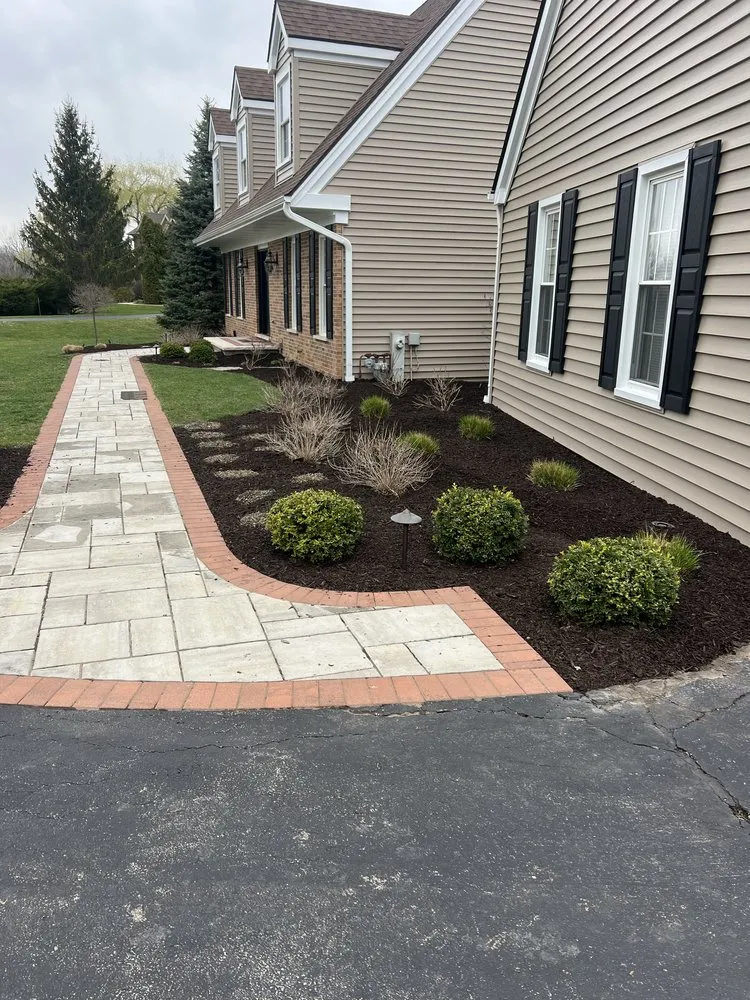 Top-rated lawn care service experts serving Lakemoor, IL - JT Cachorros Landscaping Plus