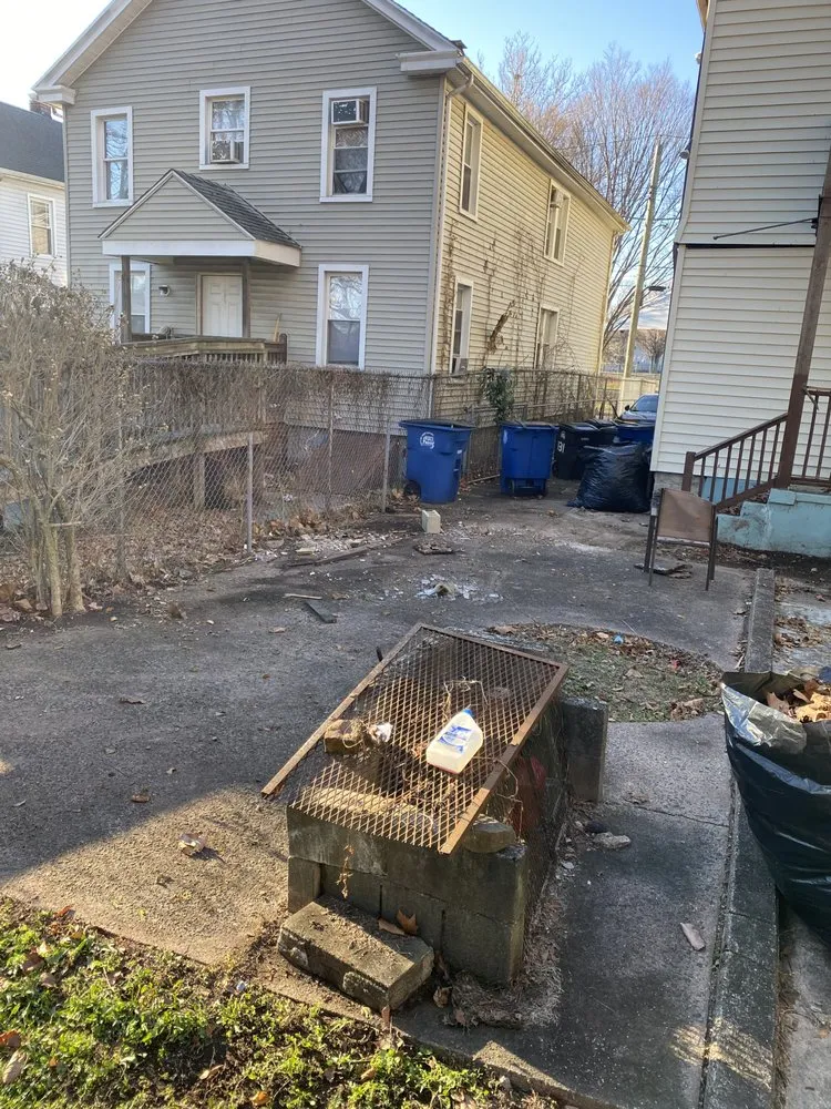 Affordable lawn mowing service for residential properties across Hamden, CT - J&T Handyman services