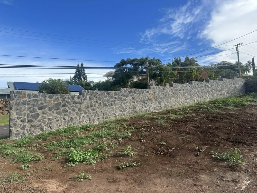 Affordable garden landscaping experts serving Haiku, HI - JT Landscaping And Construction