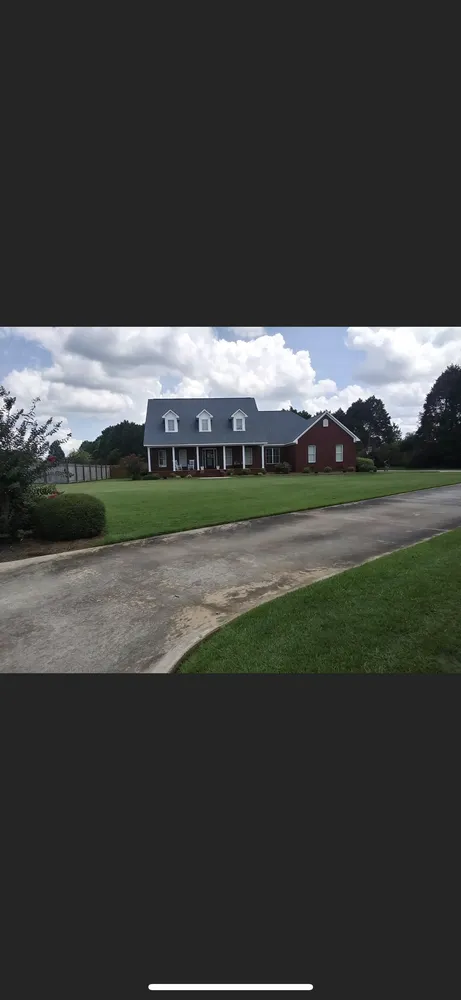 Professional lawn mowing service in Kathleen, GA - JT Landscaping