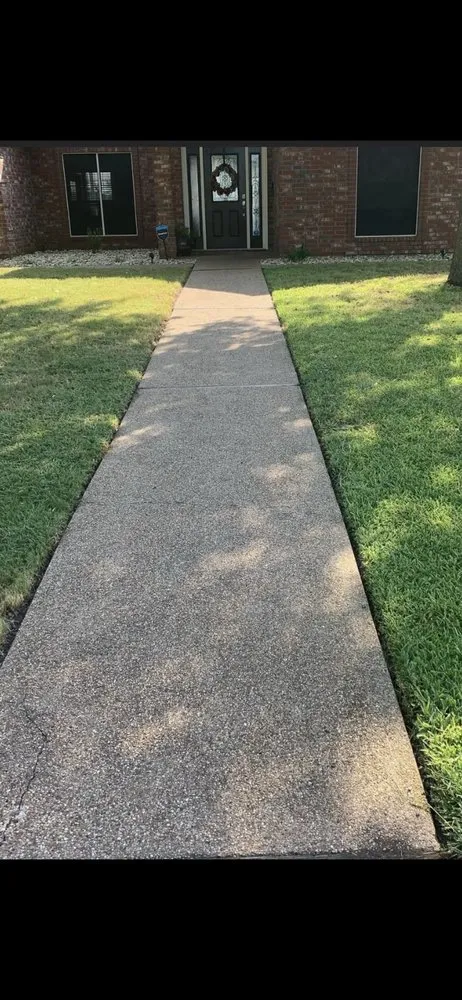 Reliable garden landscaping with custom design in San Antonio, TX by JT Landscaping