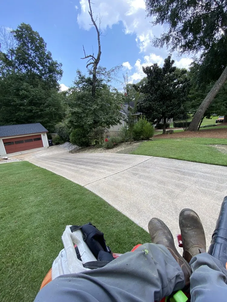 Trusted yard maintenance in Clanton, AL - J&T Lawncare and Landscaping Services